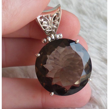 Zilveren hanger gezet met ronde facet Smokey Topaas 