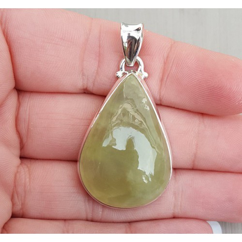 Zilveren hanger met druppelvorm cabochon Prehniet