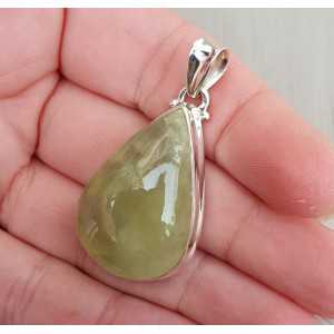 Silver pendant with oval shape cabochon its color