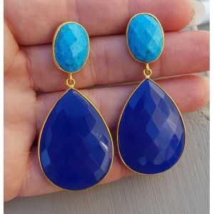 Vergoldete Ohrringe mit Türkis und blauer Chalcedon