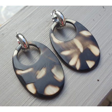 Zilveren creolen met Buffelhoorn druppel Poema