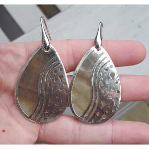Zilveren oorbellen Blacklip schelp met zilveren omlijsting