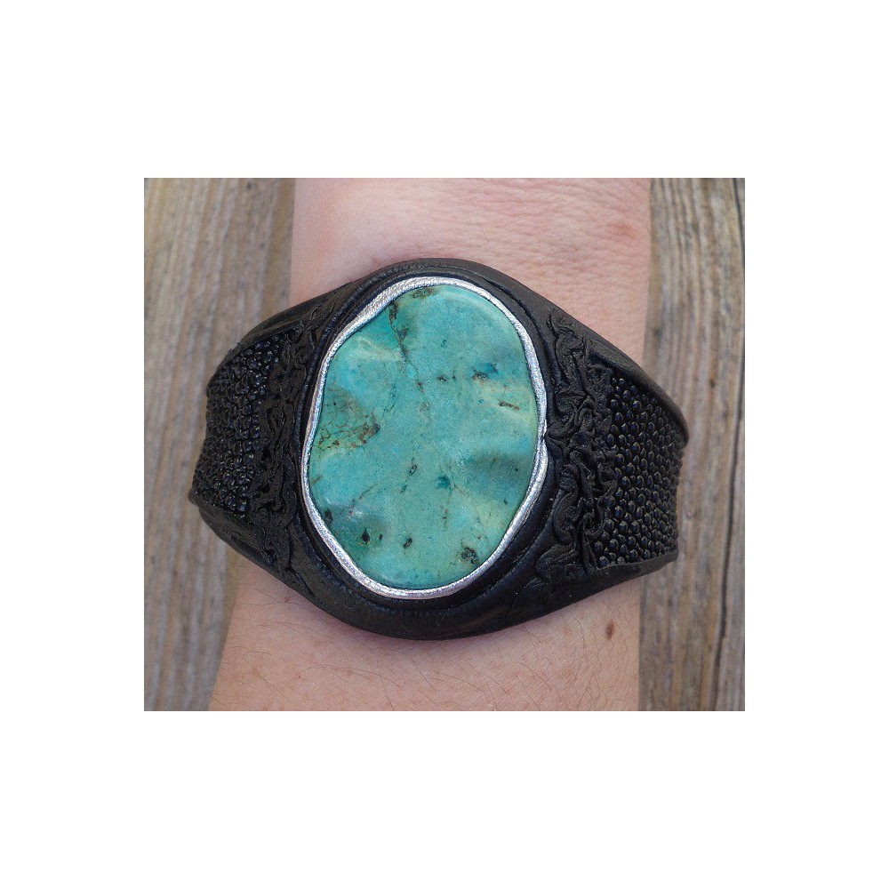 Armband van Roggenleer en gezet met Turkoois Howliet