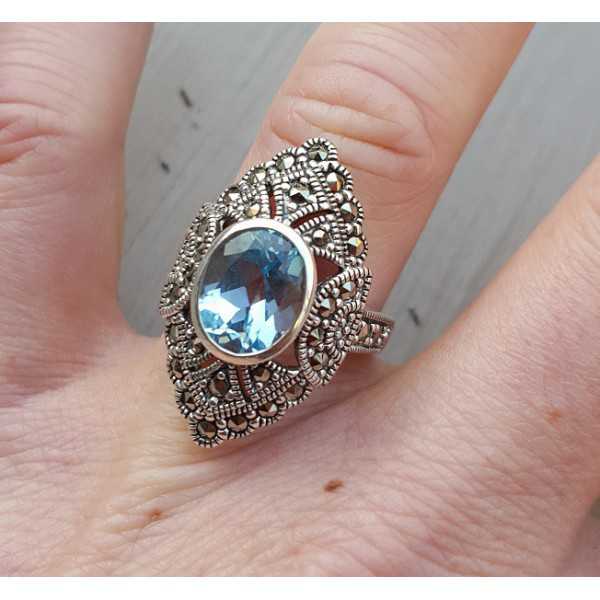 Zilveren ring gezet met blauw Topaas en Markasiet 17 mm