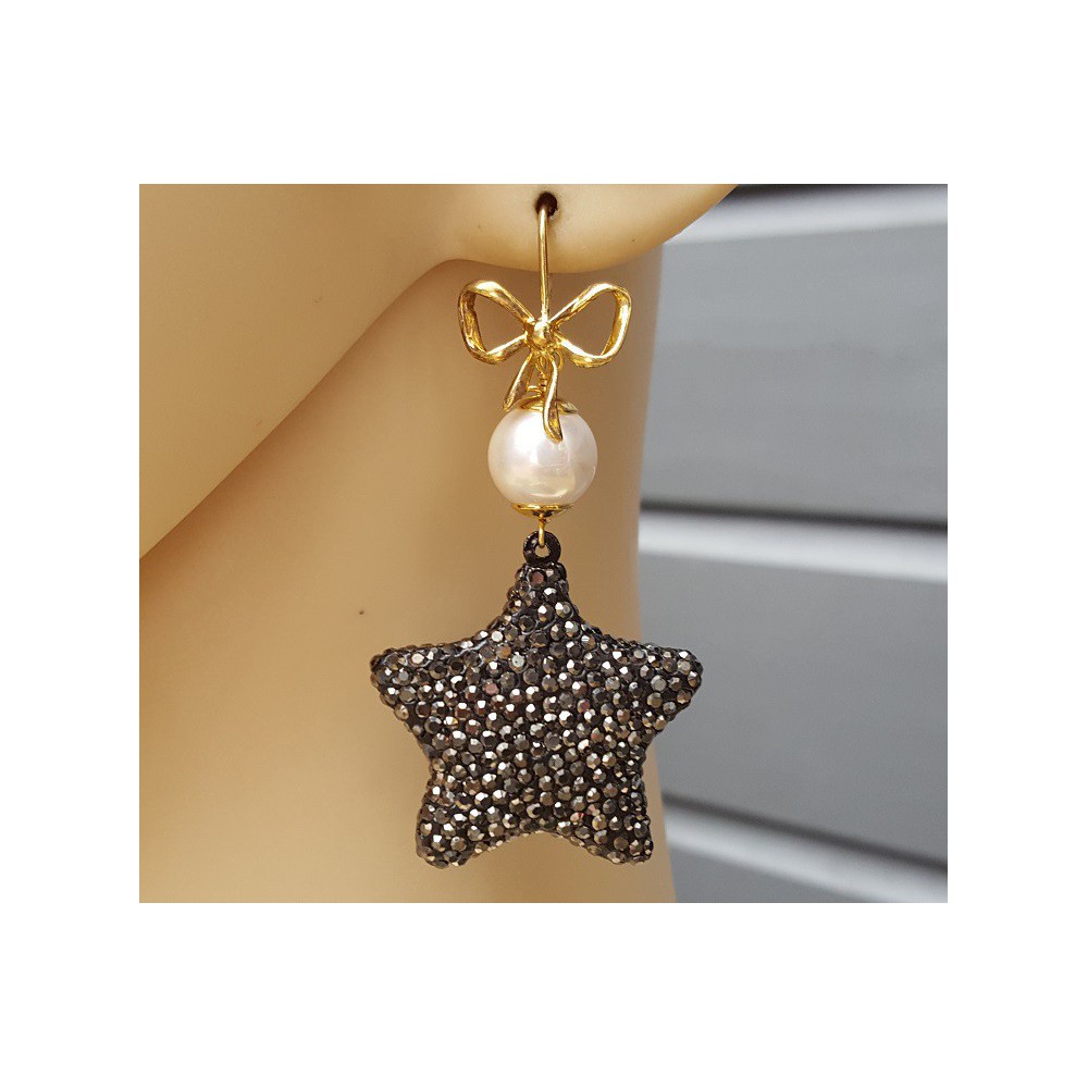 Earrings with Pearl and star crystals