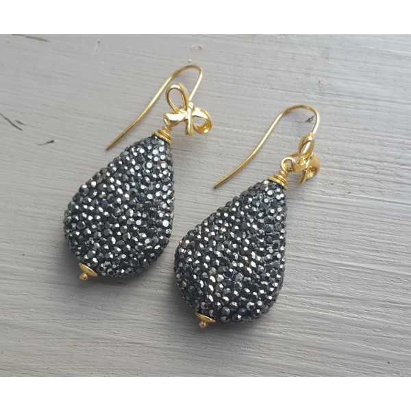 Earrings with drop crystals