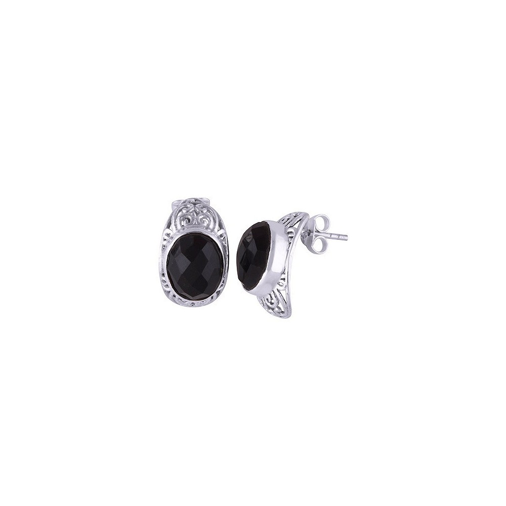 Silver oorknoppen set with oval black Onyx