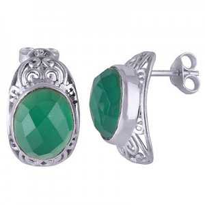 Silver oorknoppen set with oval green Onyx