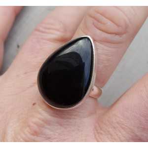 Zilveren ring met druppelvormige Onyx maat 18.5 mm