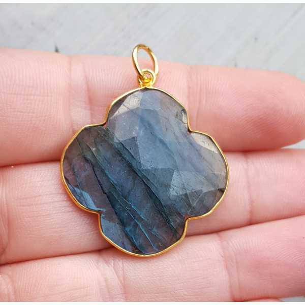 Gold-plated pendant with clover of facet Labradorite