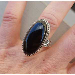 Silber ring mit ovalen Onyx in Einstellung Bearbeitung von 17,5 mm