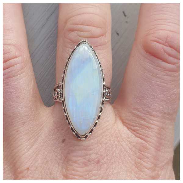 Silver ring with marquise Moonstone in edited setting 18 mm