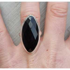 Zilveren ring gezet met marquise facet Onyx 17.5 mm