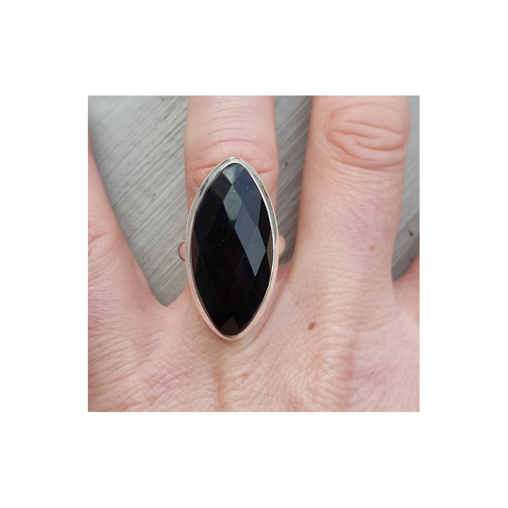 Silver ring set with marquise facet Onyx 17.5 mm