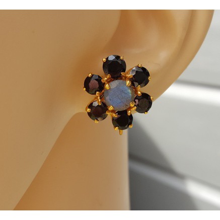 Goud vergulde oorknoppen met Labradoriet en zwarte Onyx