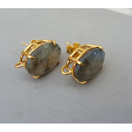 Vergulde oorknoppen gezet met Labradoriet