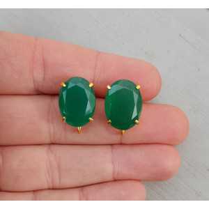 Gold plated oorknoppen set with green Onyx