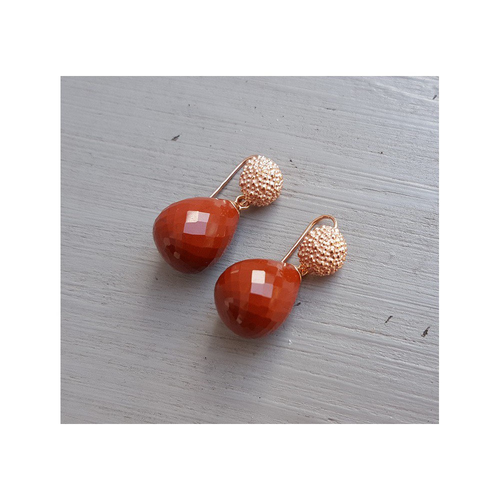 Rosé plated earrings with red Jasper stone briolet 