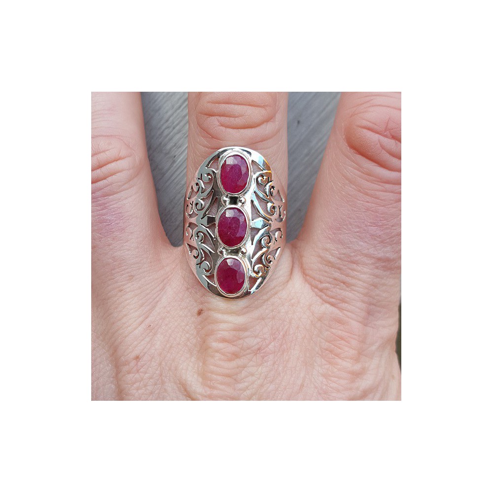 Silver ring set with Rubies 19 mm