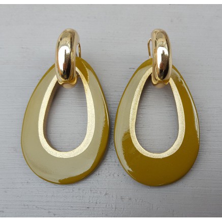 Creolen druppel hanger kaki groene Buffelhoorn gouden binnenkant 