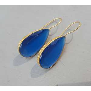 Gold plated earrings set with narrow teardrop blue cat's eye