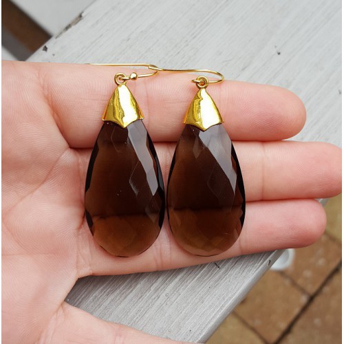 Goud vergulde oorbellen met grote Smokey Topaas briolet
