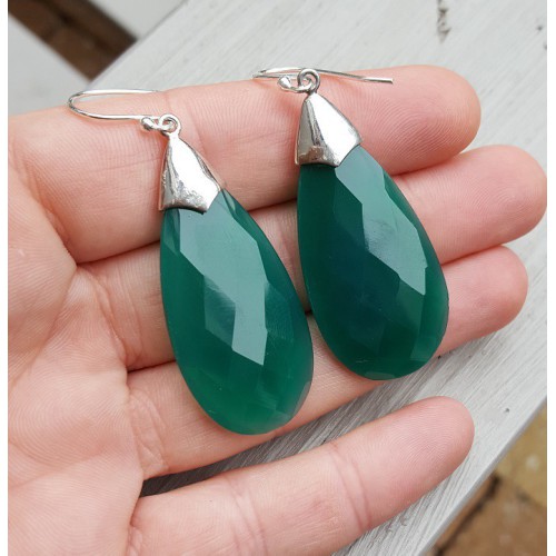Zilveren oorbellen met grote groene Onyx briolet