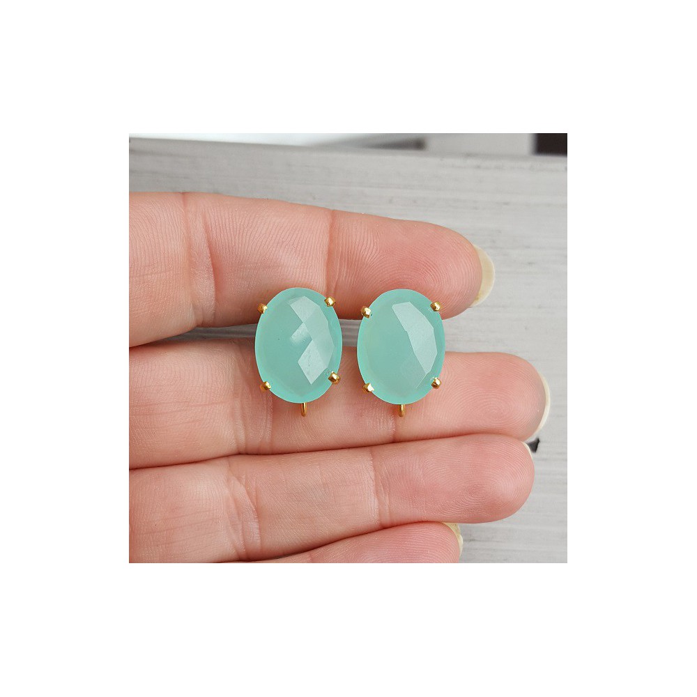 Vergulde oorknoppen gezet met aqua Chalcedoon