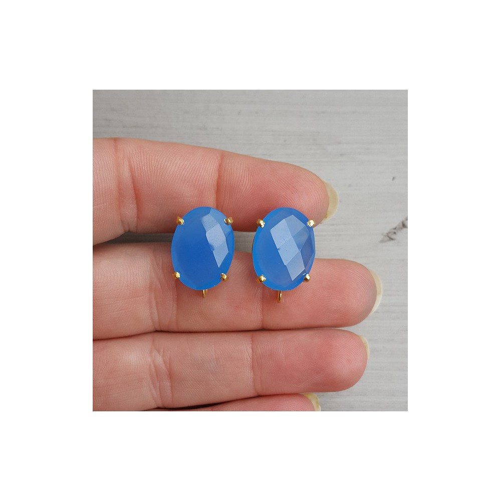 Vergulde oorknoppen gezet met blauw Chalcedoon