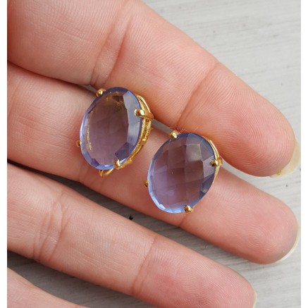 Vergulde oorknoppen gezet met Ioliet blauwe quartz