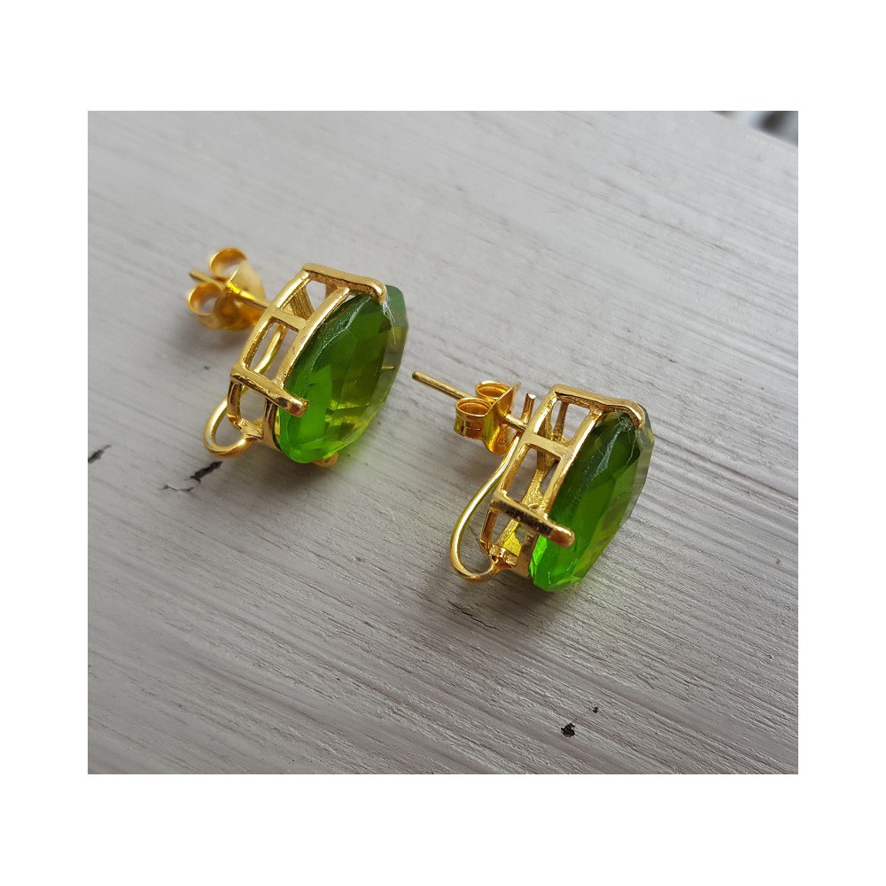 Vergulde oorknoppen gezet met Peridot quartz