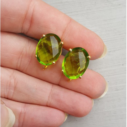 Vergulde oorknoppen gezet met Peridot quartz