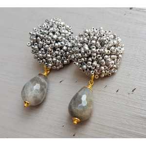 Earrings with oorknoppen of silver beads and Labradorite