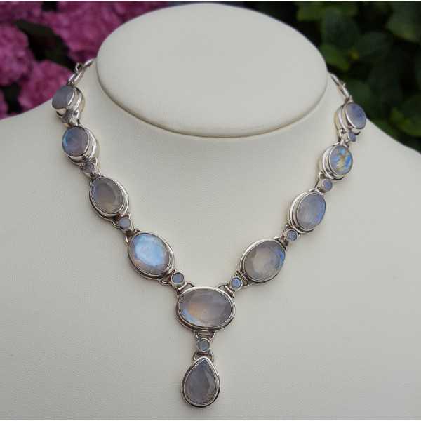 Silver gemstone necklace with facet cut Moonstones