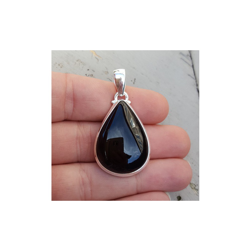 Silver pendant with oval shape cabochon black Onyx