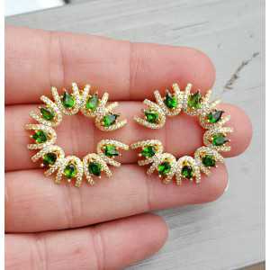 Gold plated earrings set with Chroomdiopsiet