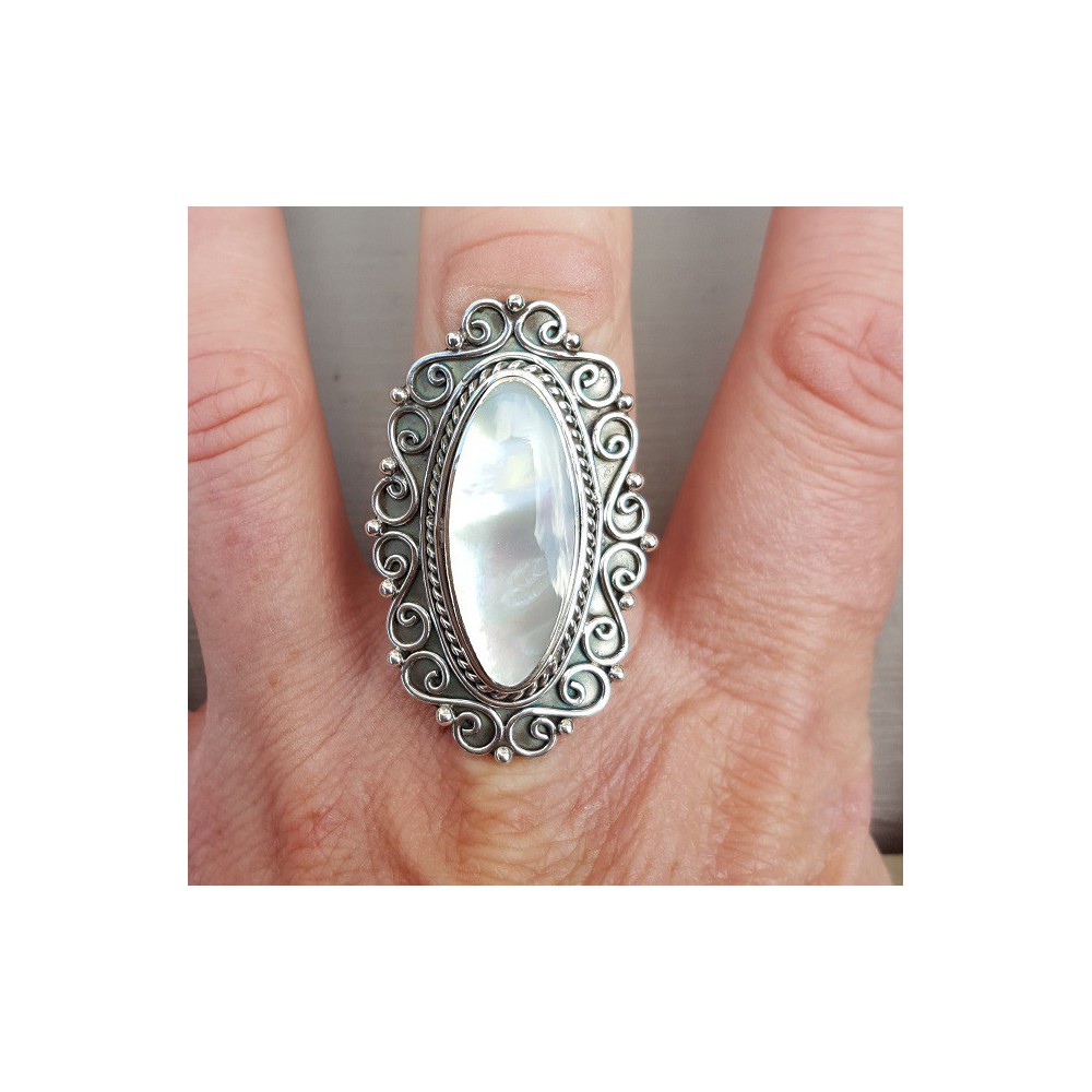 Silver ring with marquise mother-of-Pearl and carved head adjustable