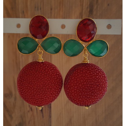 Goud vergulde oorbellen met rood Roggenleer groene Onyx en rode quartz