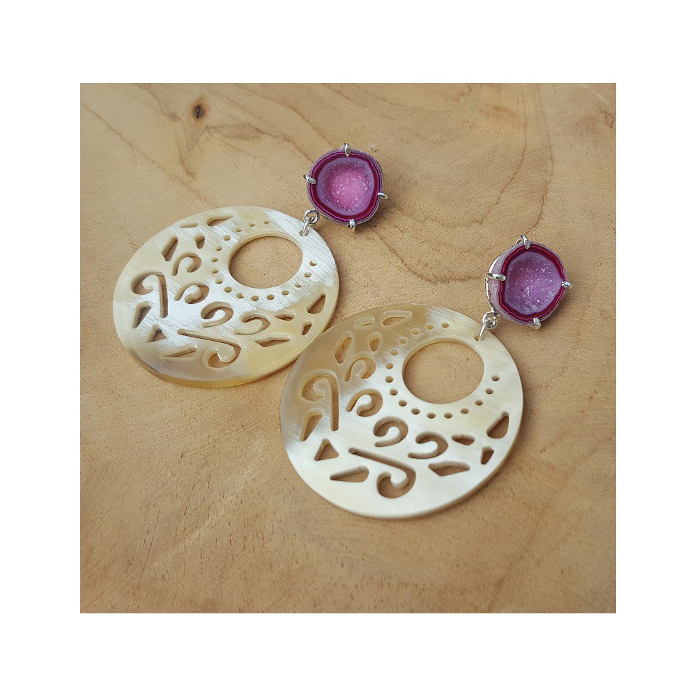 Zilveren oorbellen met Agaat geode en ronde Buffelhoorn