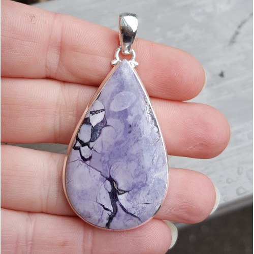 Mooie Sterling zilveren hanger gezet met Bertrandiet.  Deze zilveren hanger heeft een afmeting van 5.7 cm.