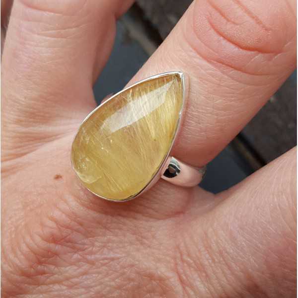 Zilveren ring met druppelvormige gouden Rutielkwarts 18.5 mm