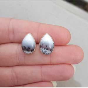 Zilveren oorknoppen met druppelvormige Dendriet Opaal