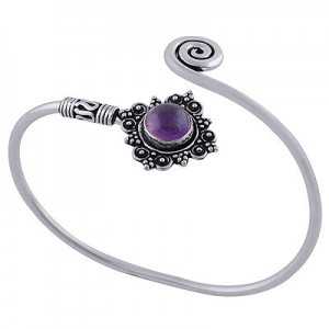 Silver bracelet / bangle with carved setting set with Amethyst