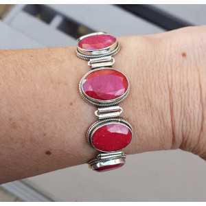Silber Edelstein-Armband mit einem großen Rubin links