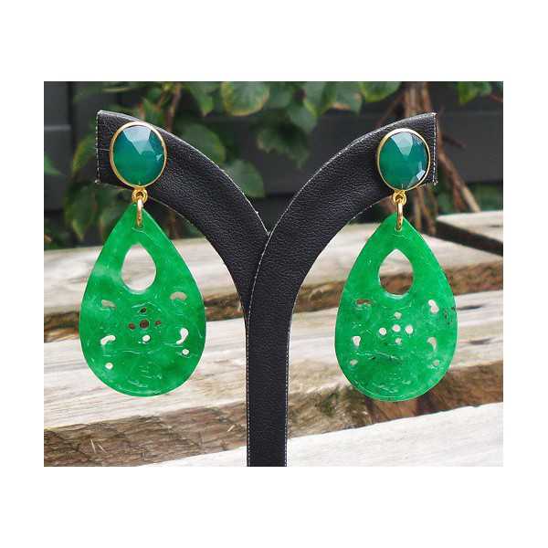 Vergulde oorbellen met uitgesneden Jade en groene Onyx