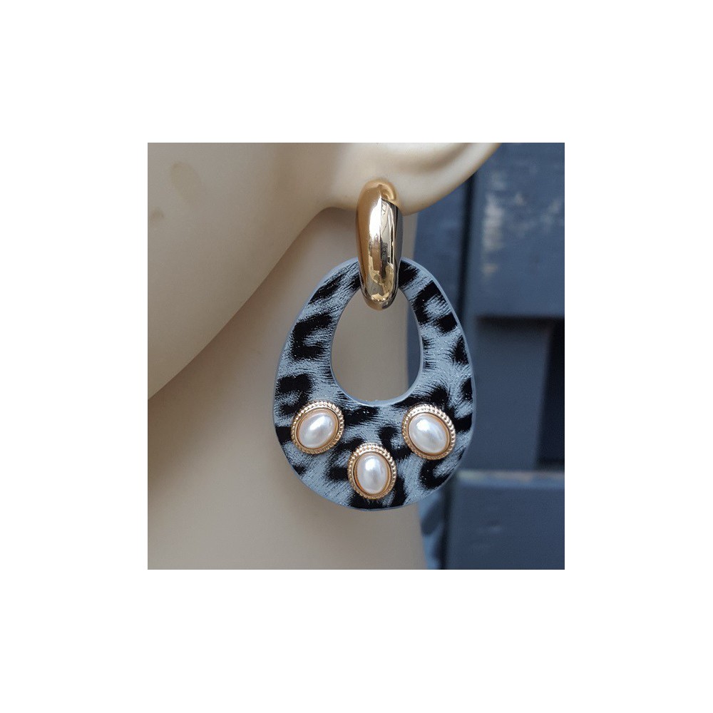 Goud vergulde creolen met oorhangers van Ecoleather en ornamenten