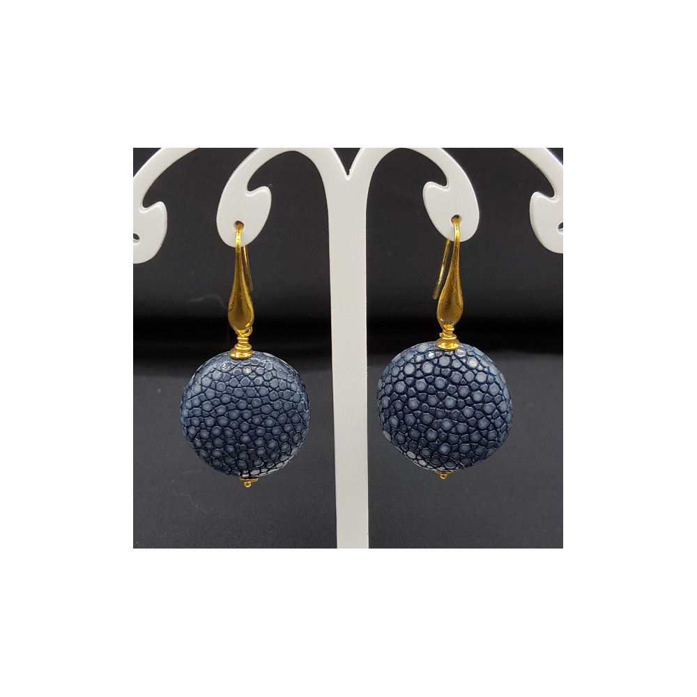 Oorbellen met donker blauw Roggenleer