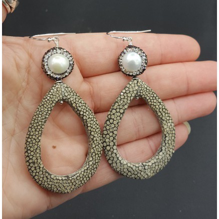 Oorbellen met open druppel grijs Roggenleer Parel en kristallen