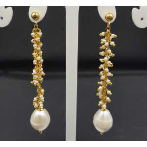 Vergoldete Ohrringe mit Perlmutt und Perlen