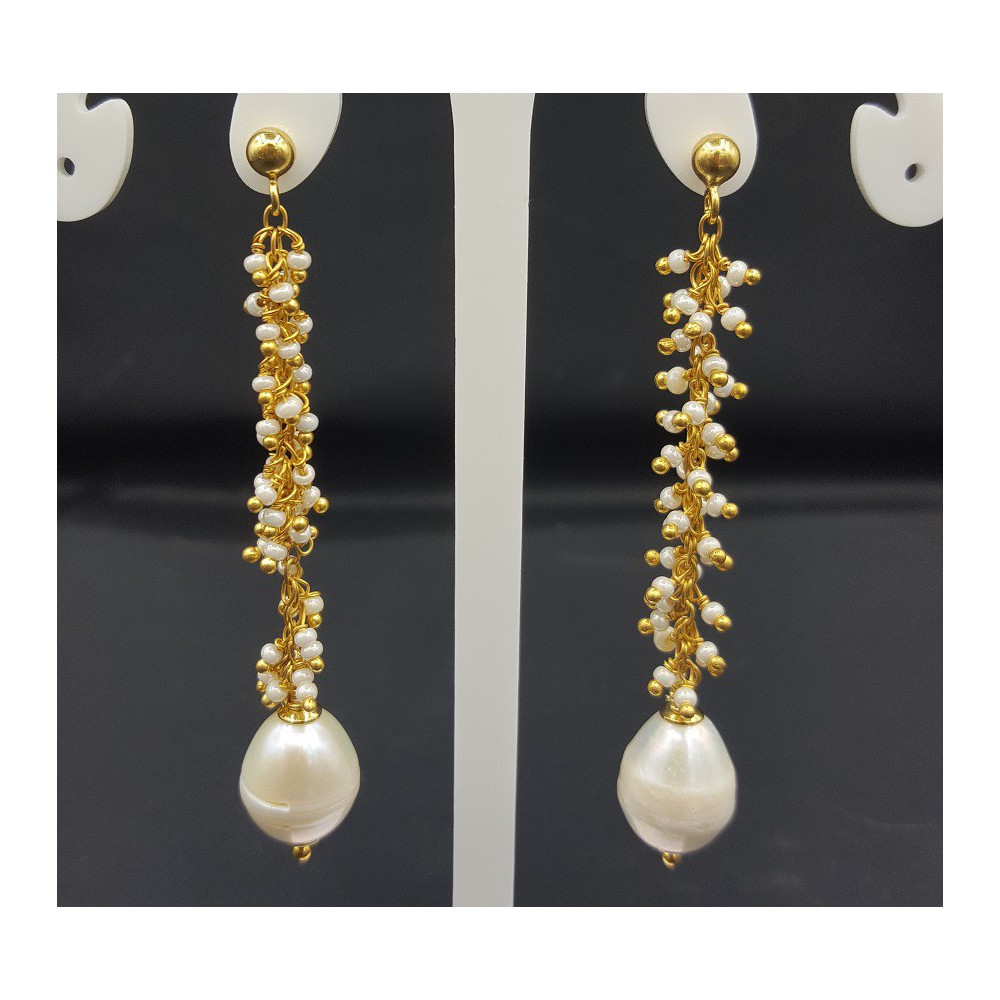 Gold plated earrings with Pearl and Pearl beads